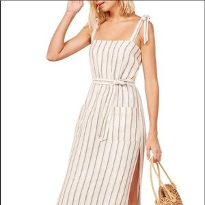 Reformation Elliot Dress in Vista M